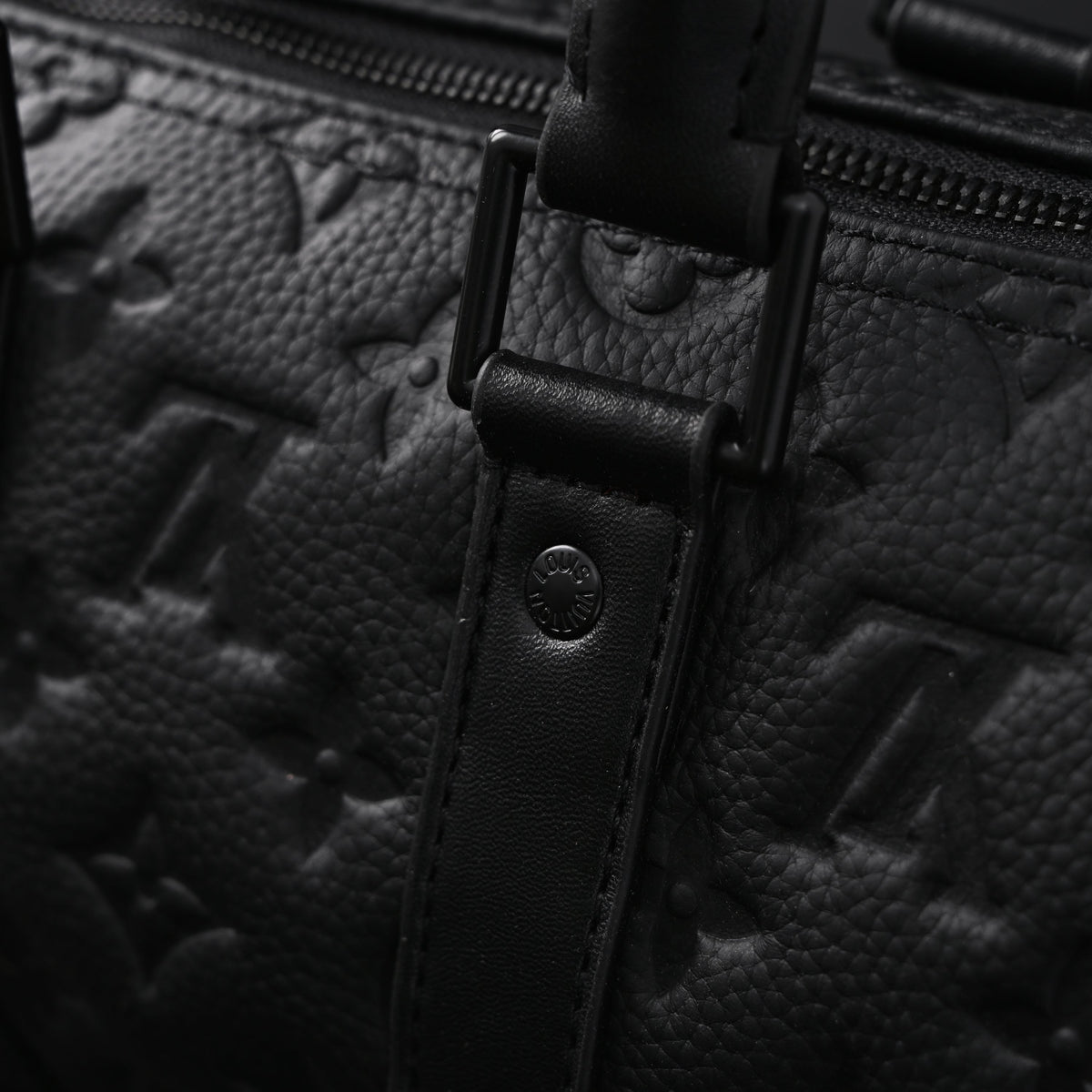 Louis Vuitton Keepall Bandoulière 50 – Monogram Shadow Black Leather